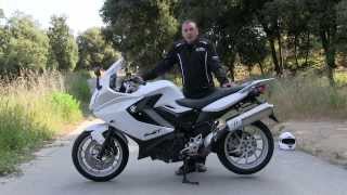 Motosx1000  Test BMW F800GT [upl. by Amasa]