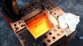 Steel melt in Home Brick furnace [upl. by Armillda]